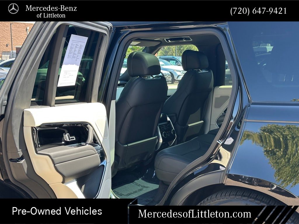 2024 Land Rover Range Rover SE photo 14