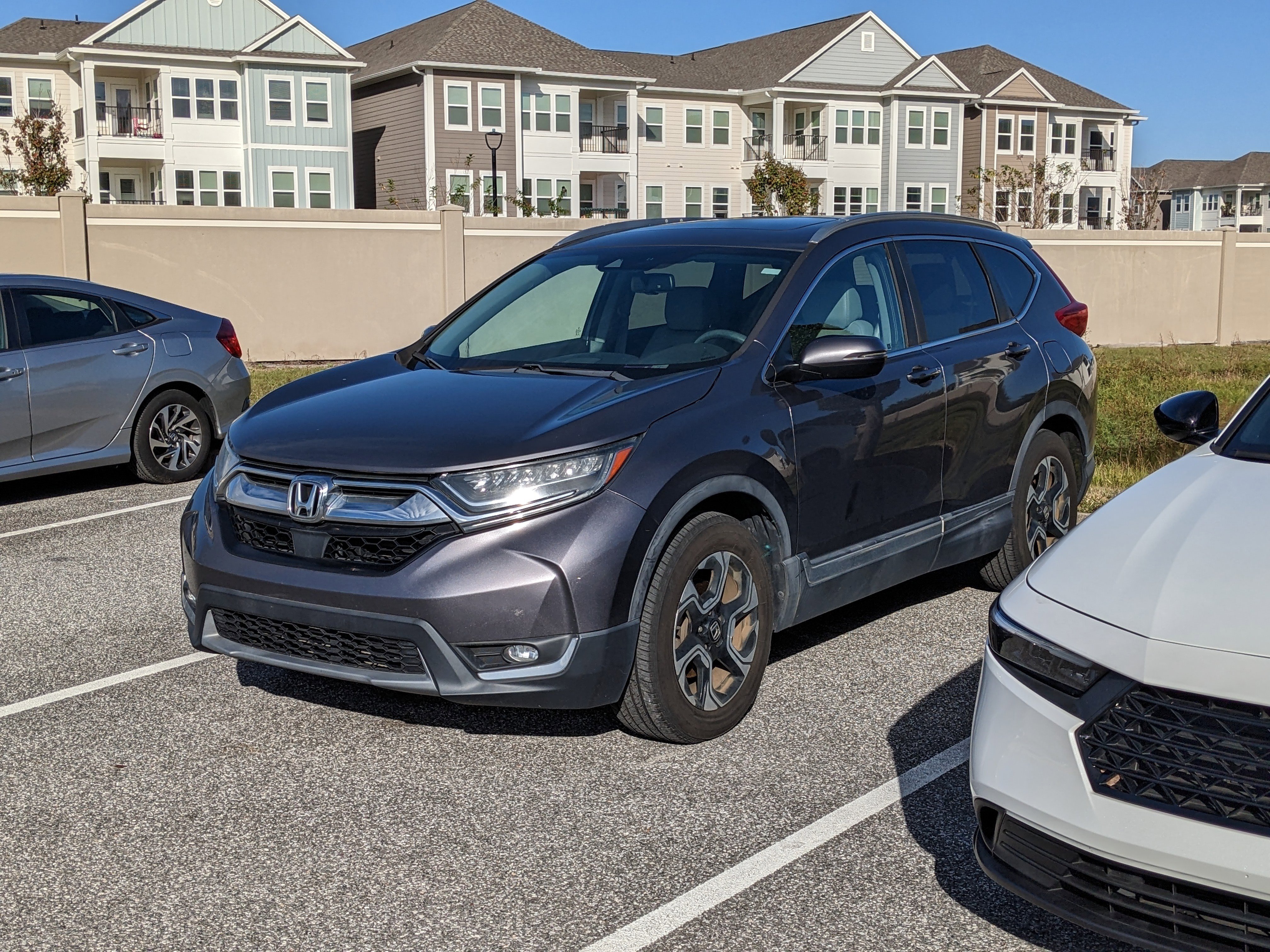 2017 Honda CR-V Touring's photo