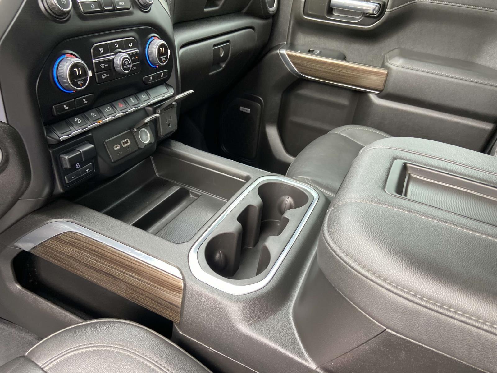 2022 Chevrolet Silverado 1500 RST photo 10