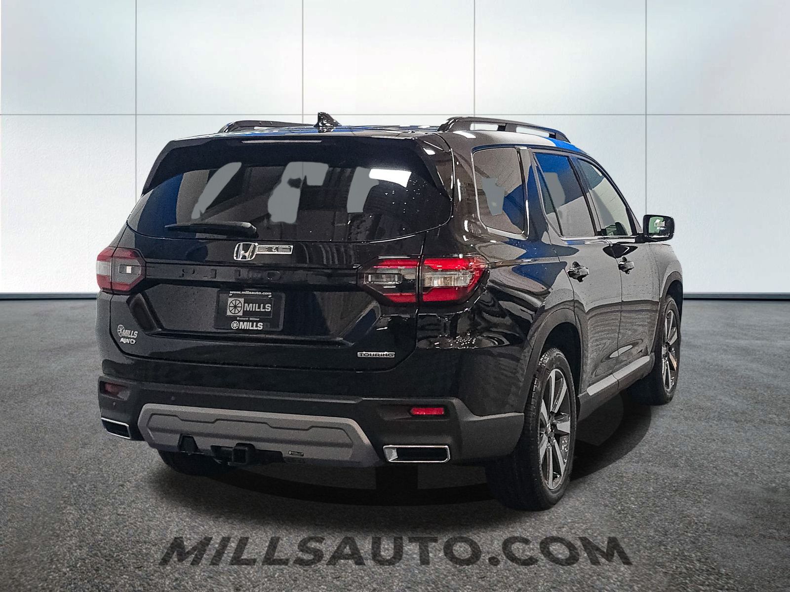 2025 Honda Pilot Touring photo 4