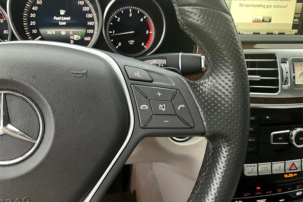 2014 Mercedes Benz E 250 4MATIC photo 19
