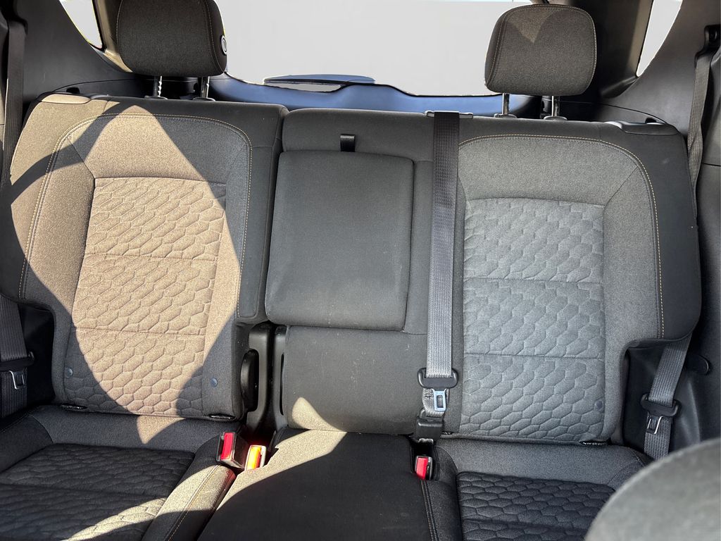 2020 Chevrolet Equinox LT photo 17