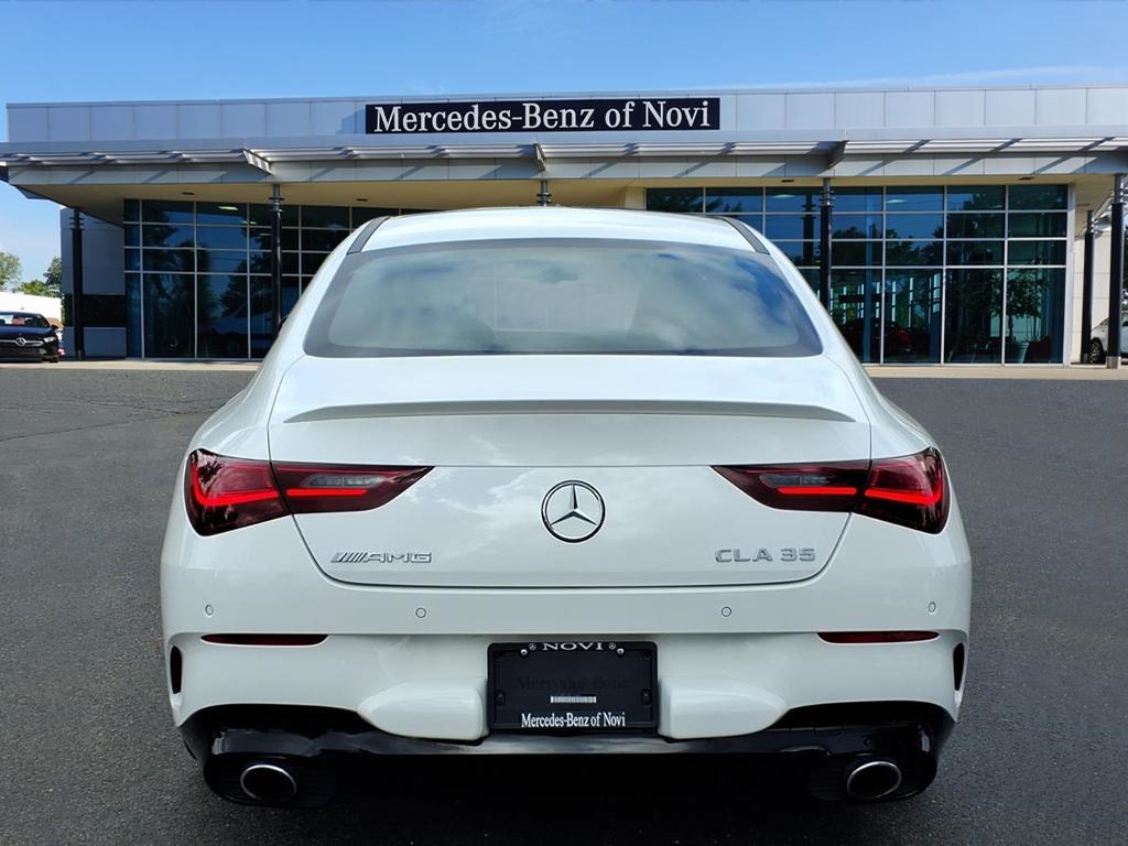 2025 Mercedes Benz CLA 35 AMG 4MATIC photo 4