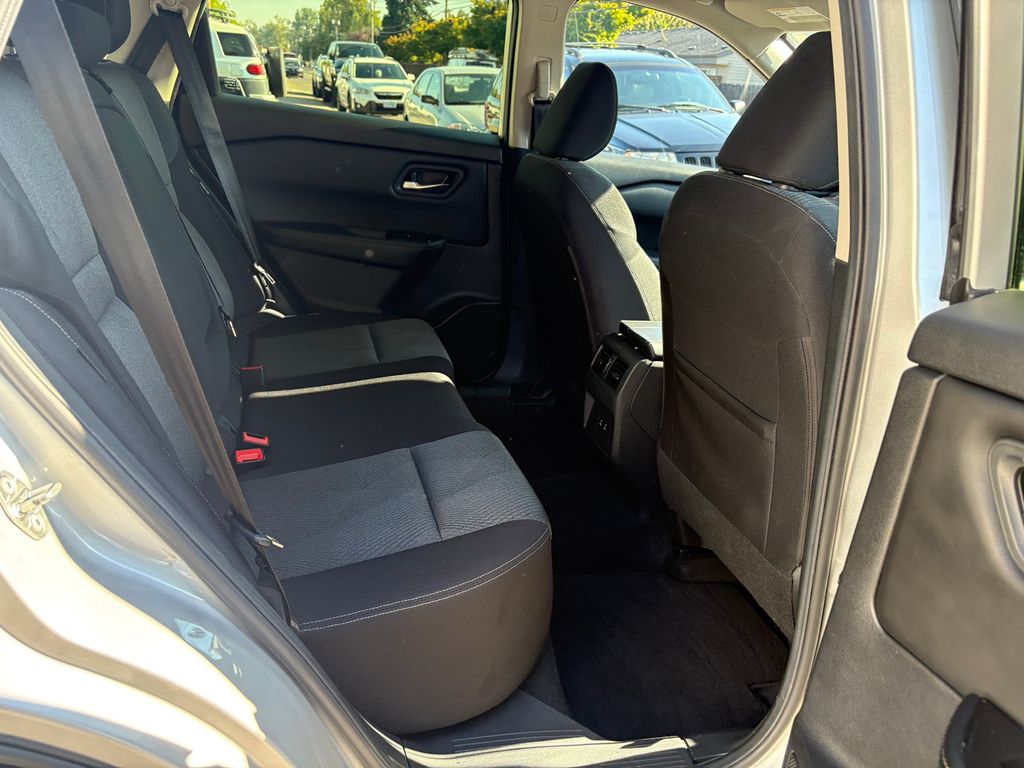 2024 Nissan Rogue SV photo 26