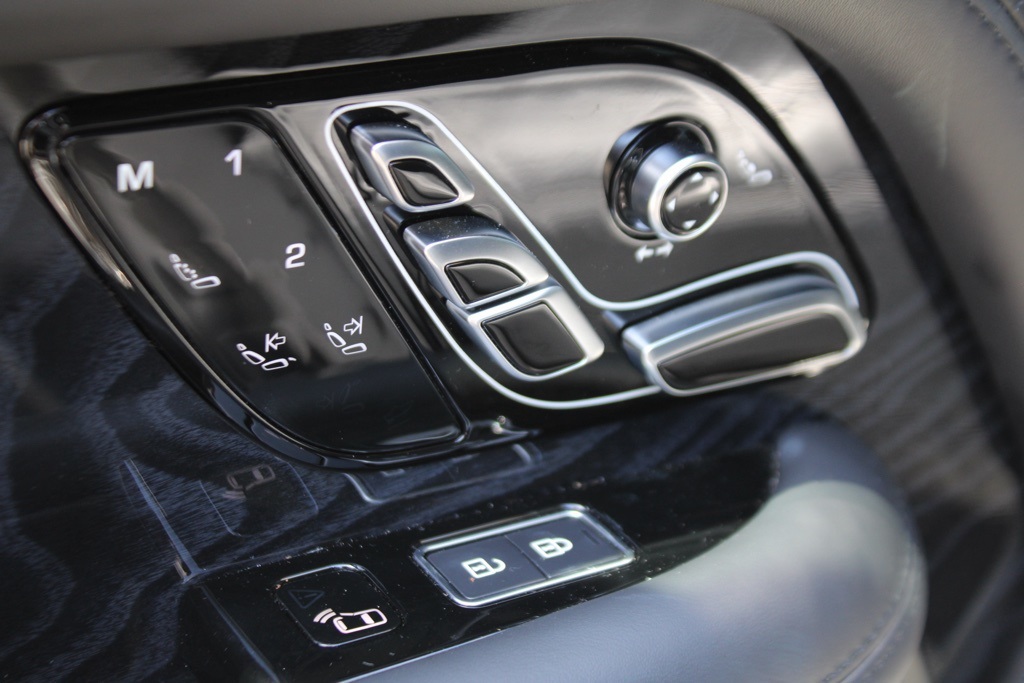 2021 Land Rover Range Rover Autobiography photo 27