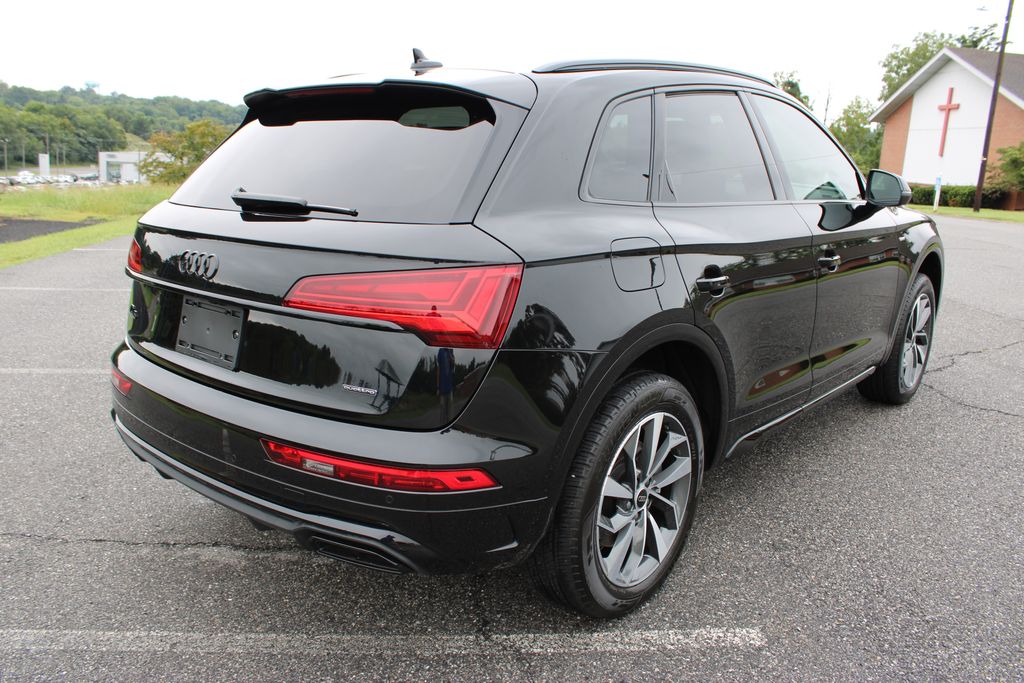 2024 Audi Q5 45 S line Premium photo 6