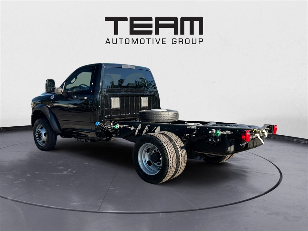 2024 Ram 5500 Tradesman photo 5