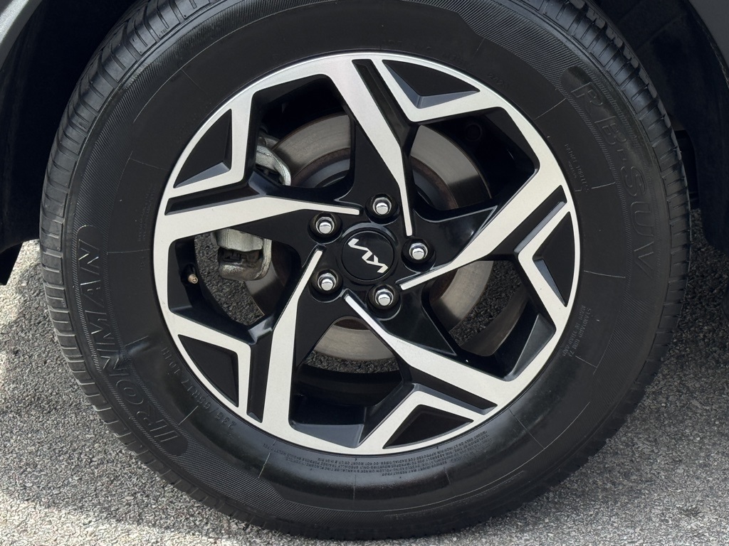 2023 Kia Sportage LX photo 9