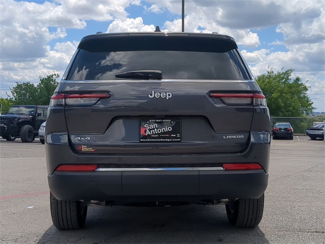 2025 Jeep Grand Cherokee Laredo photo 7