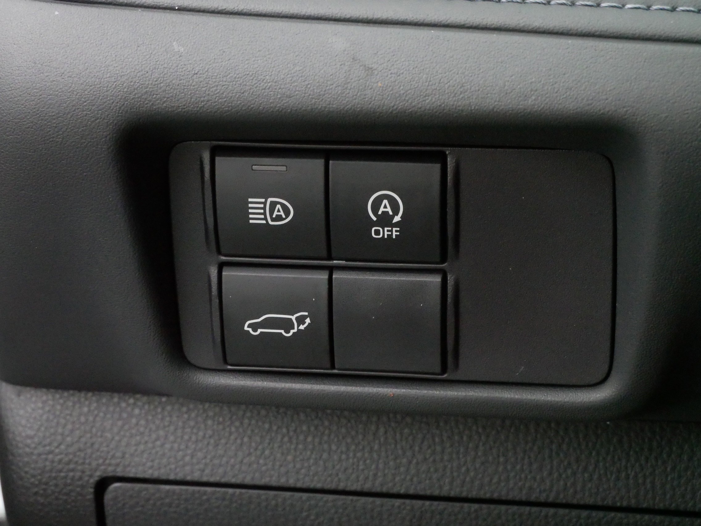 2024 Toyota Highlander XLE photo 28