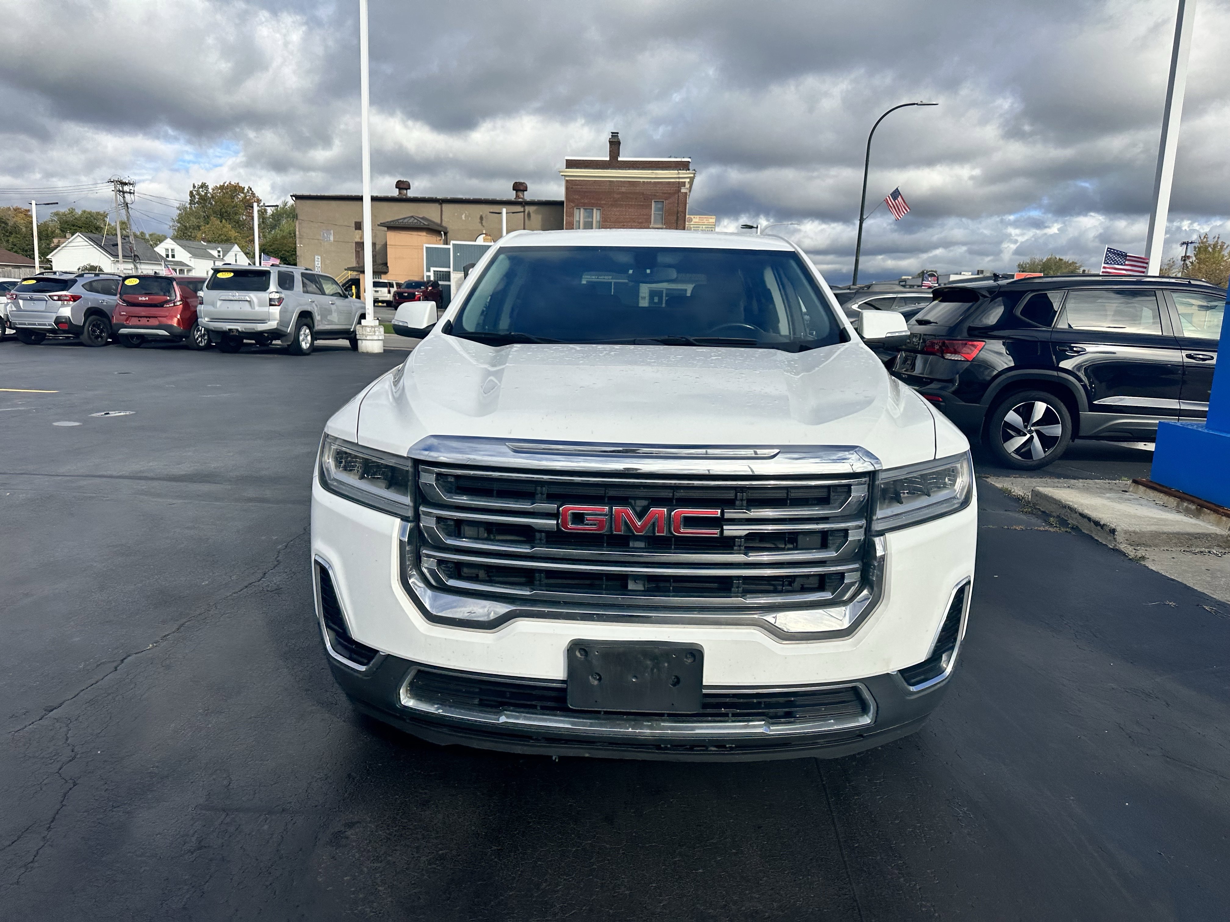 Used 2020 GMC Acadia SLE with VIN 1GKKNKLA7LZ169270 for sale in Kenmore, NY