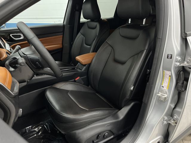 2024 Jeep Compass Limited photo 3