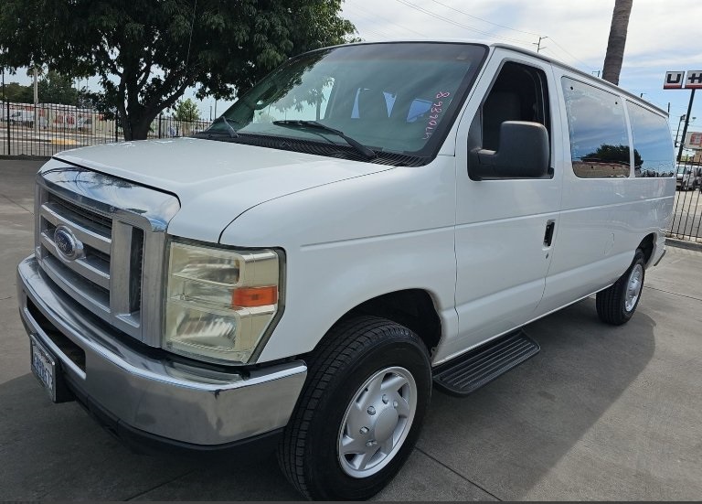 2011 Ford E-Series Econoline Wagon