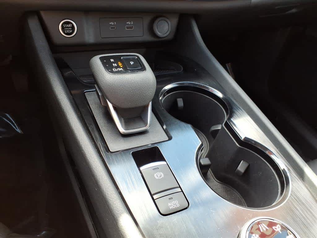 2023 Nissan Rogue SV photo 21