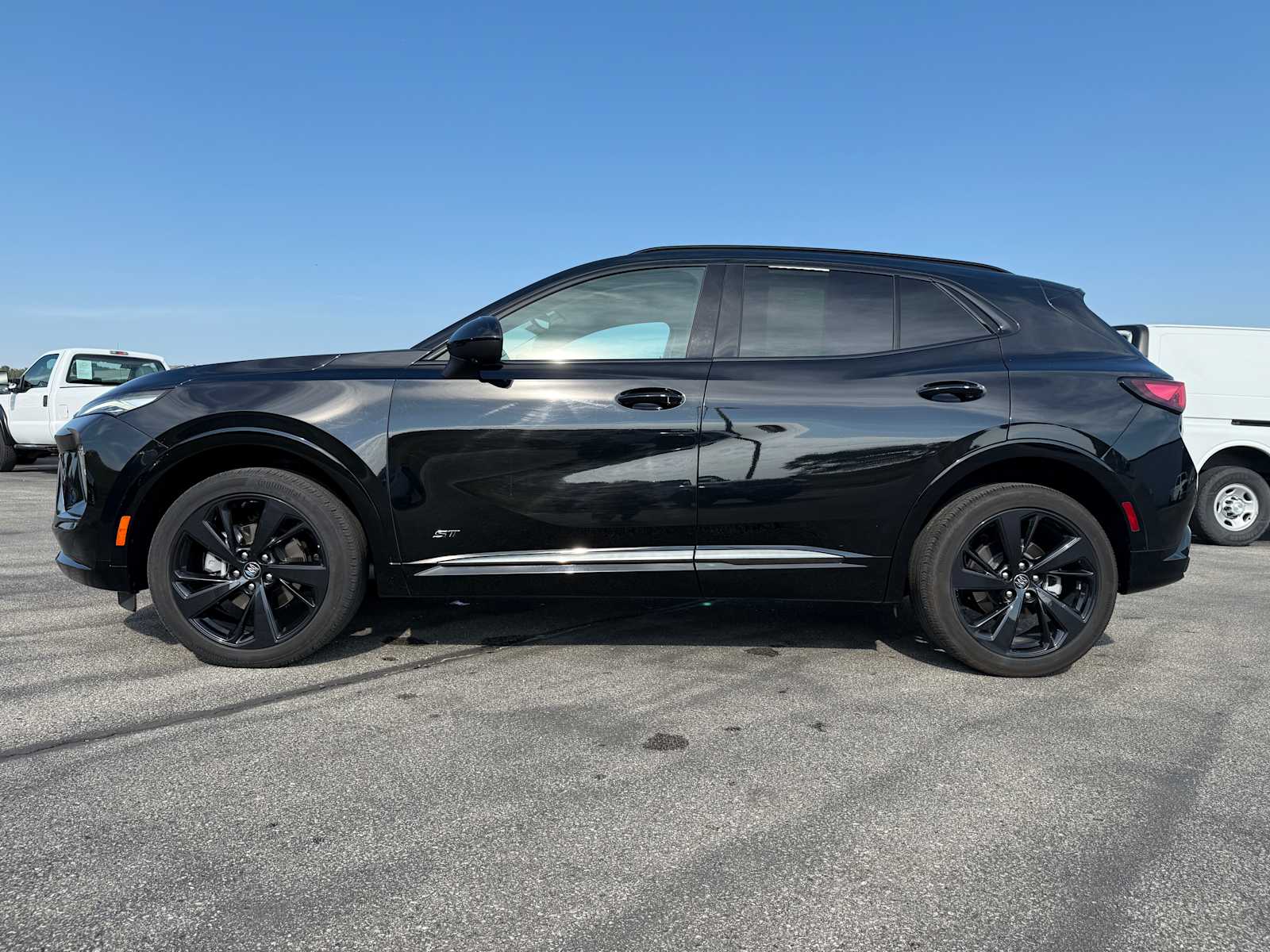 2025 Buick Envision Sport Touring photo 8