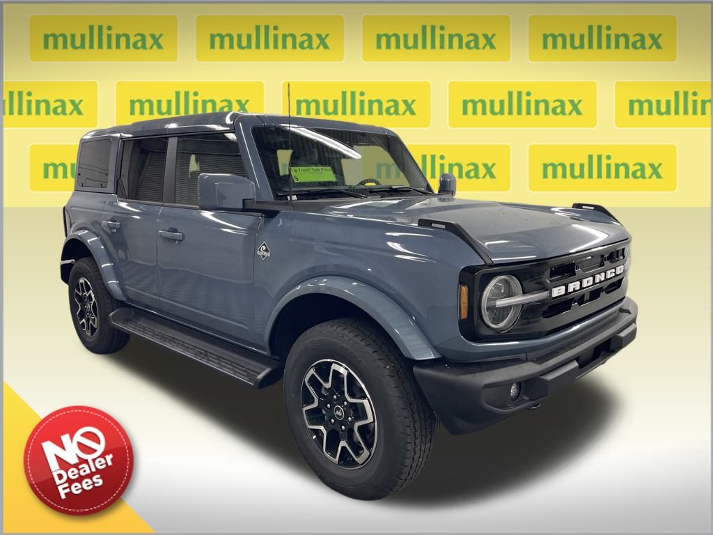 2025 Ford Bronco 4-Door Outer Banks's photo