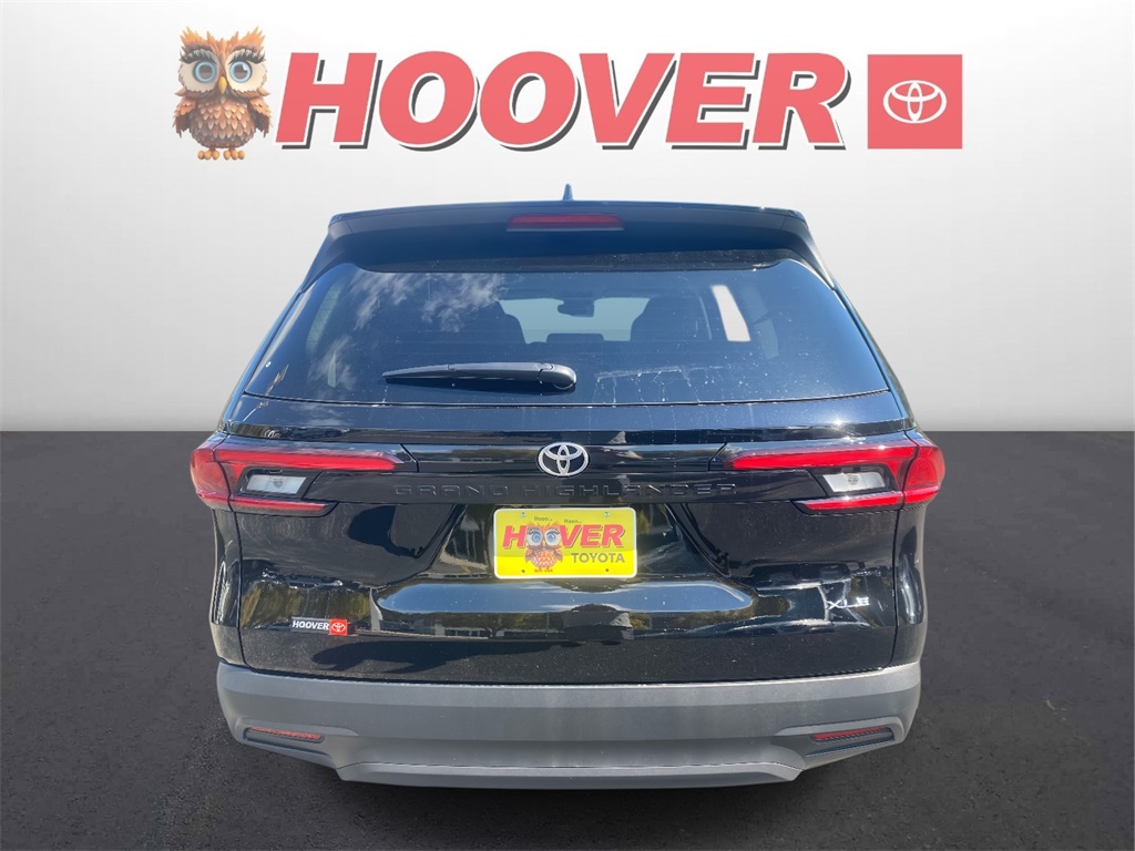 2026 Toyota Grand Highlander XLE photo 3