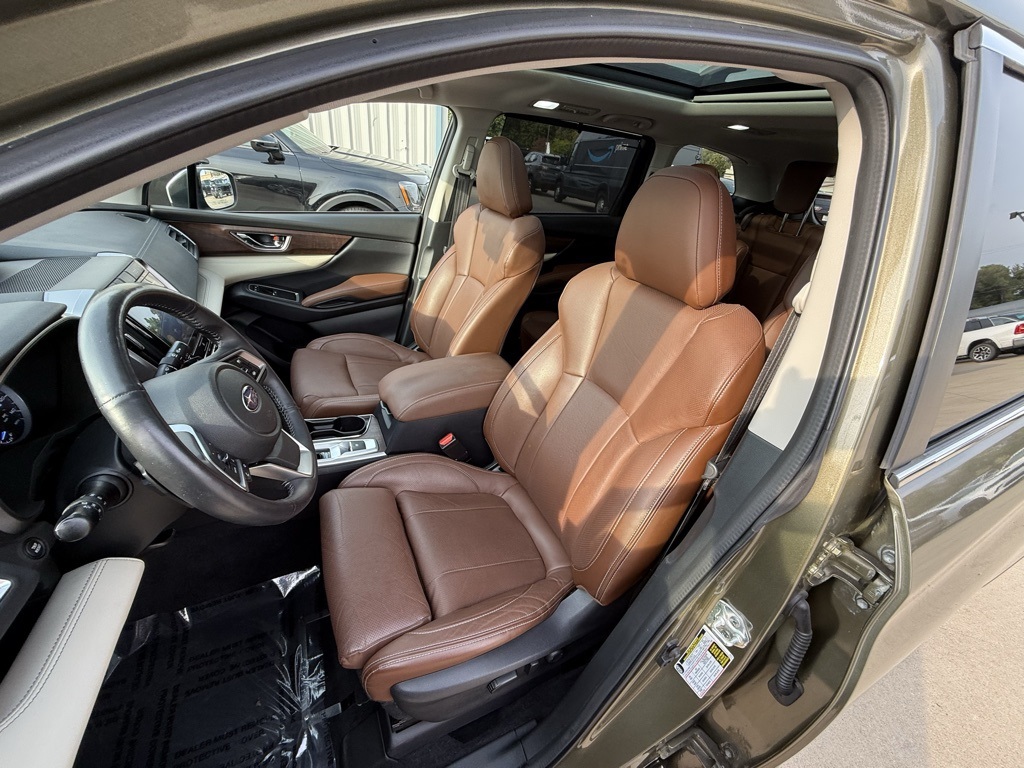 2022 Subaru Ascent Touring photo 17