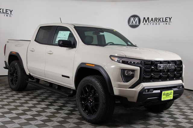 2026 GMC Canyon Elevation's photo