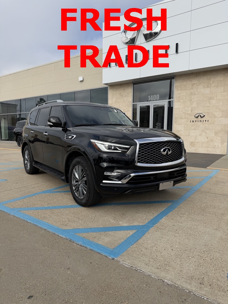 2022 INFINITI QX80's photo