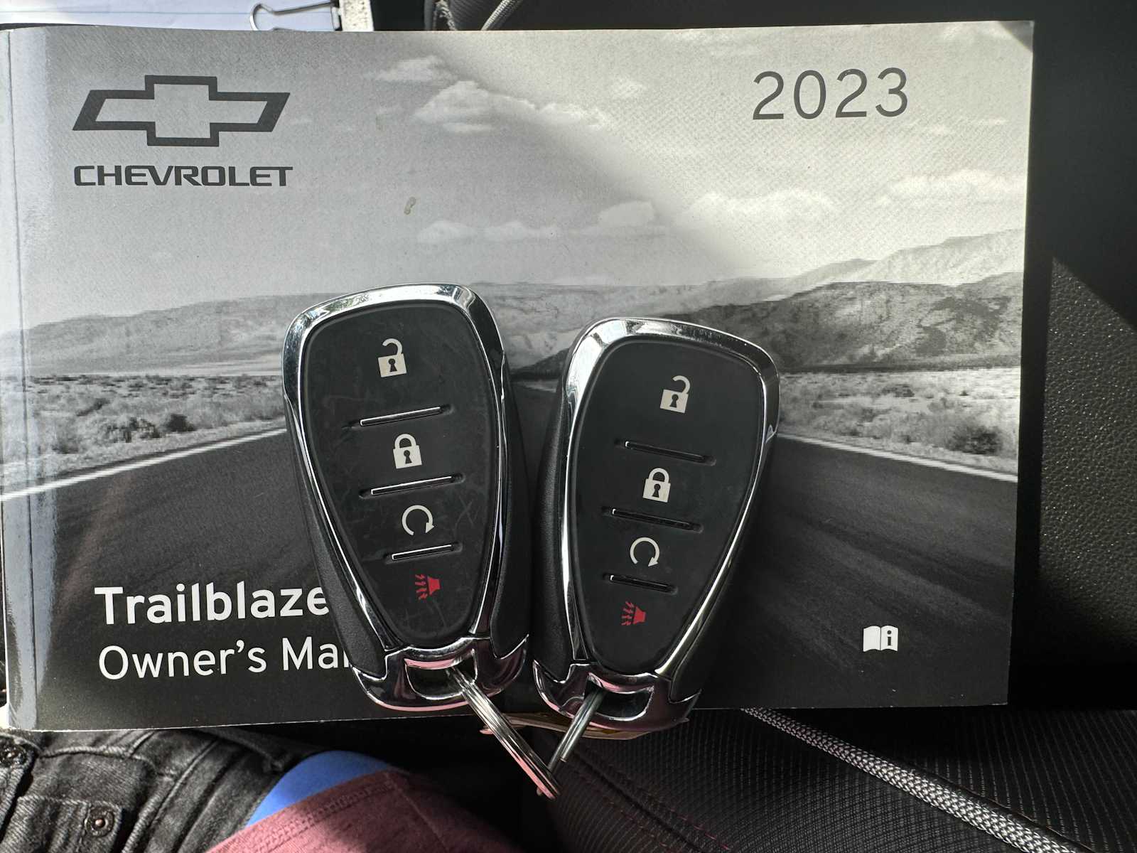 Used 2023 Mosaic Black Metallic Chevrolet RS image 25