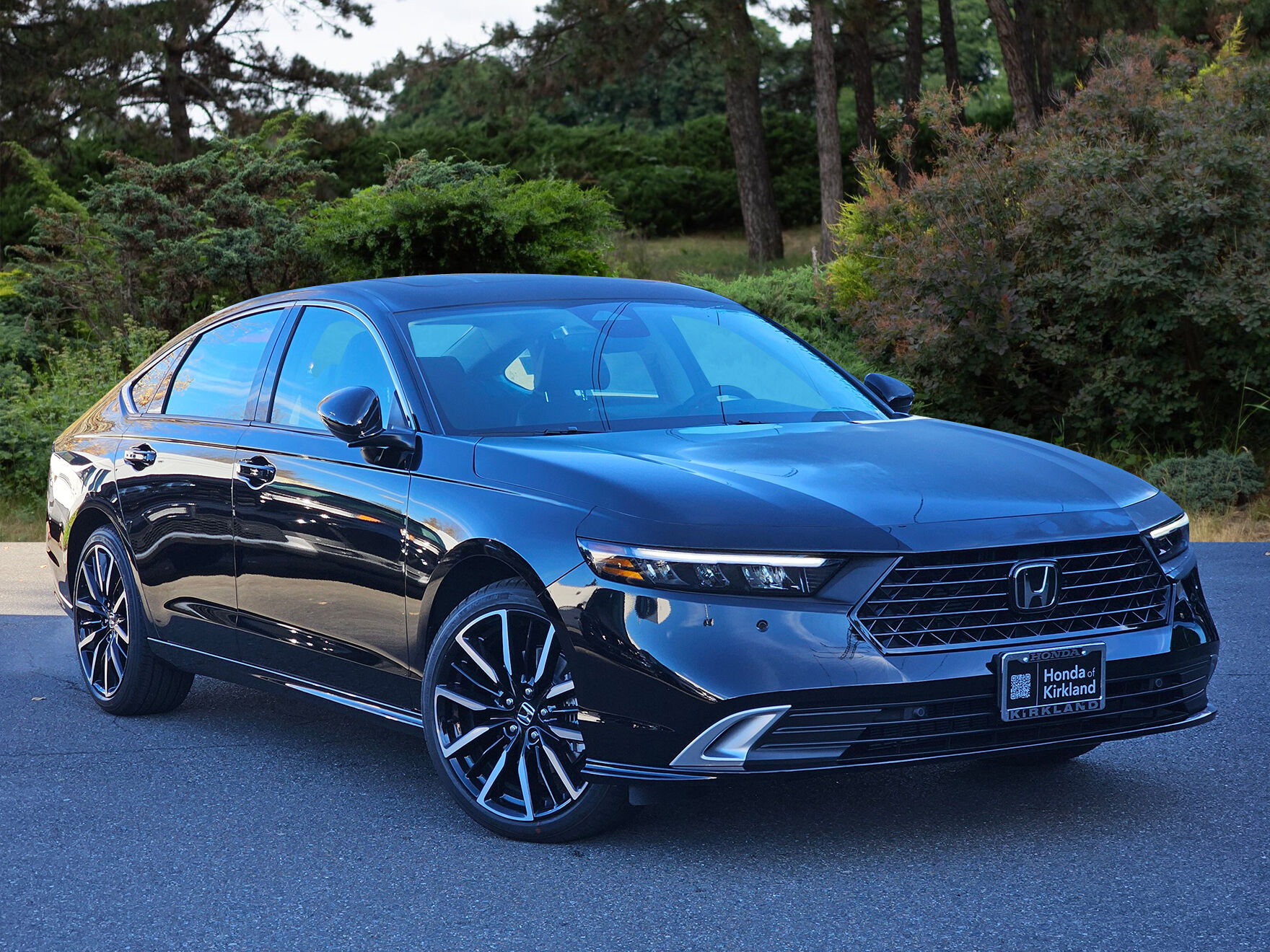 2025 Honda Accord Hybrid Touring's photo