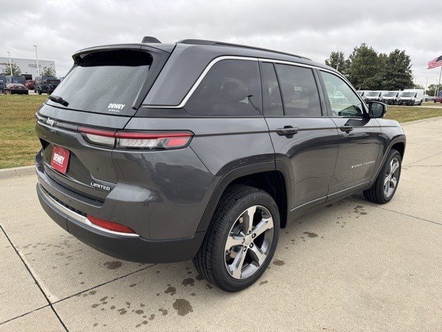 2025 Jeep Grand Cherokee Limited photo 4