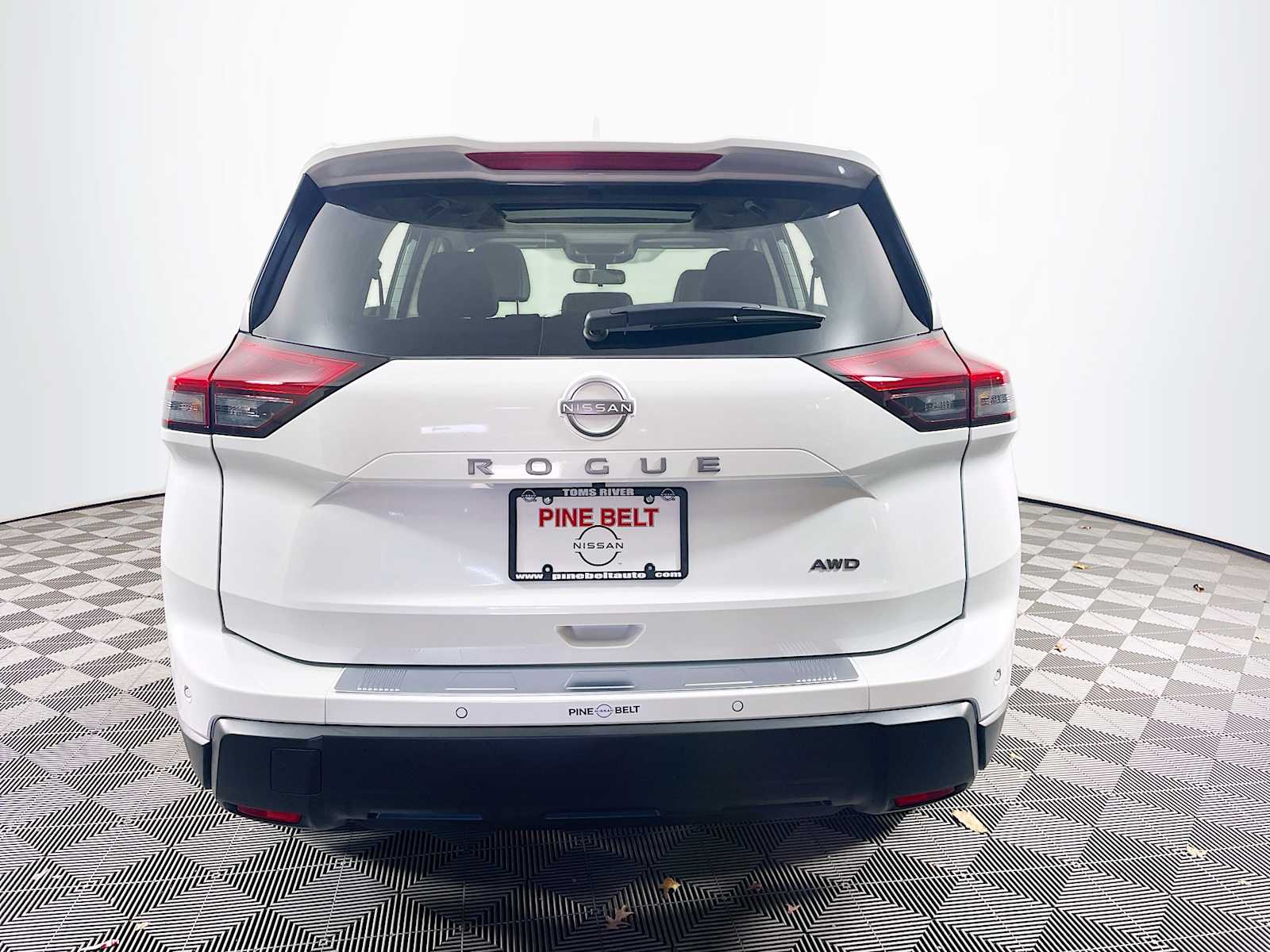 2026 Nissan Rogue SV photo 4