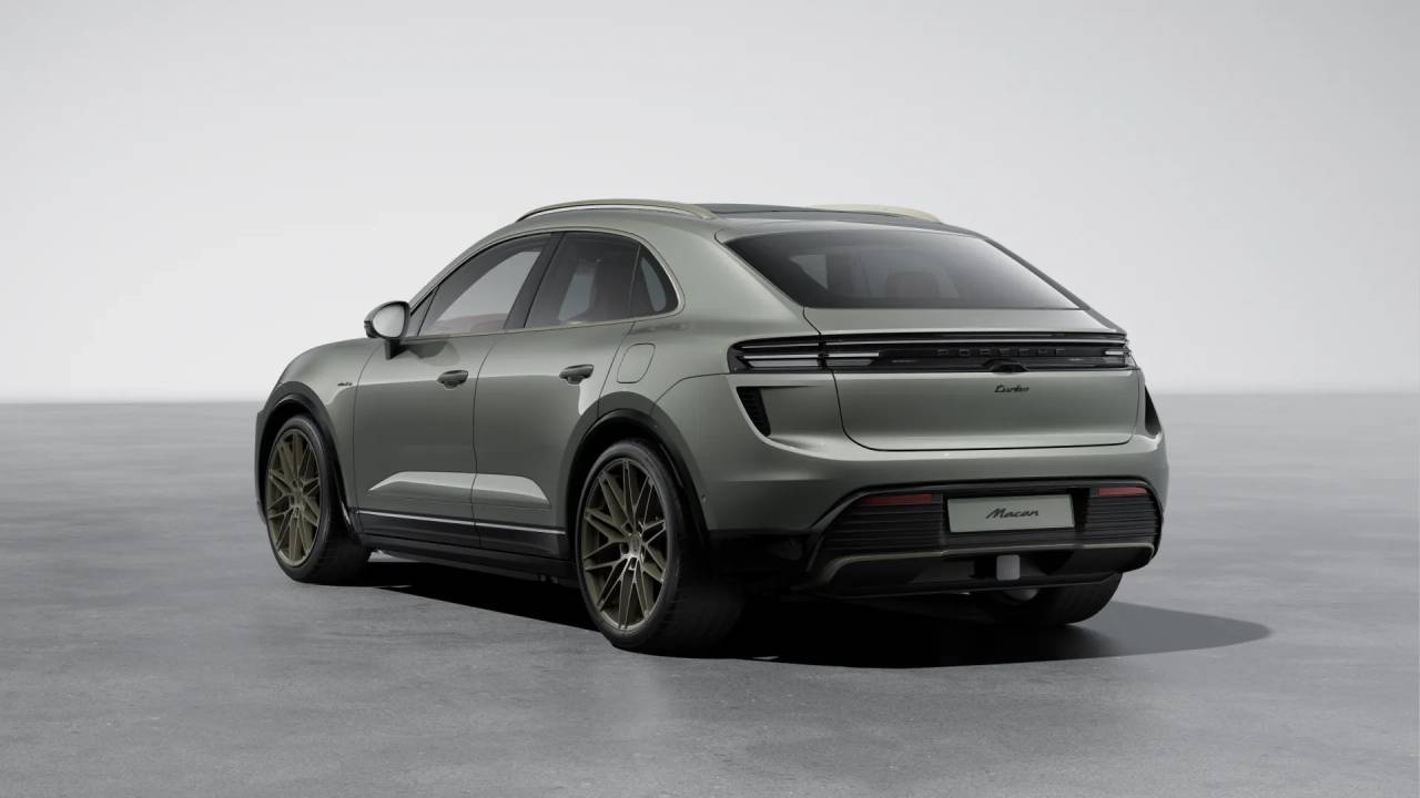 2025 Porsche Macan Turbo Electric photo 3