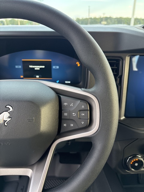 2025 Ford Bronco Base photo 18
