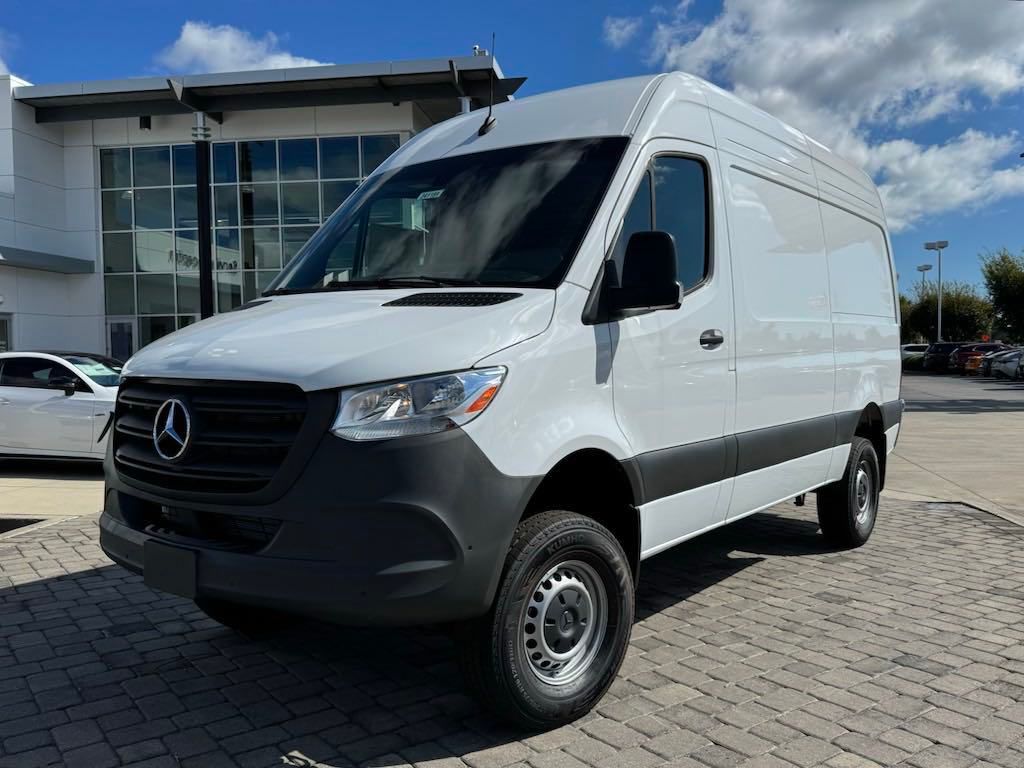 2024 Mercedes-Benz Sprinter Cargo Van Base's photo