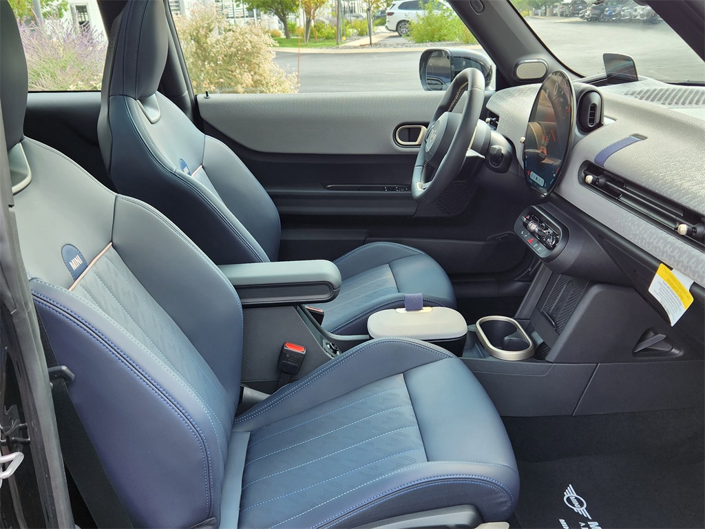 2025 Mini Cooper 2 Door Hardtop photo 30