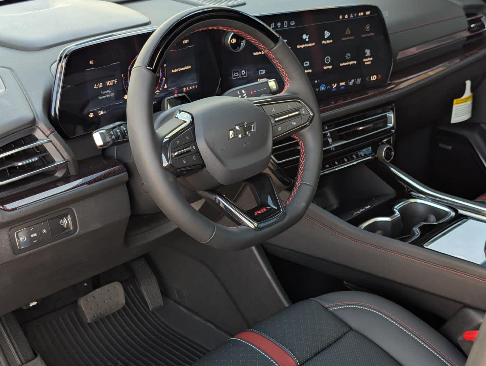 2025 Chevrolet Traverse RS photo 11