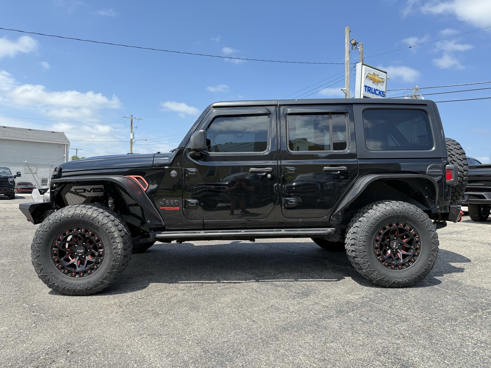 2021 Jeep Wrangler Unlimited Sahara photo 3