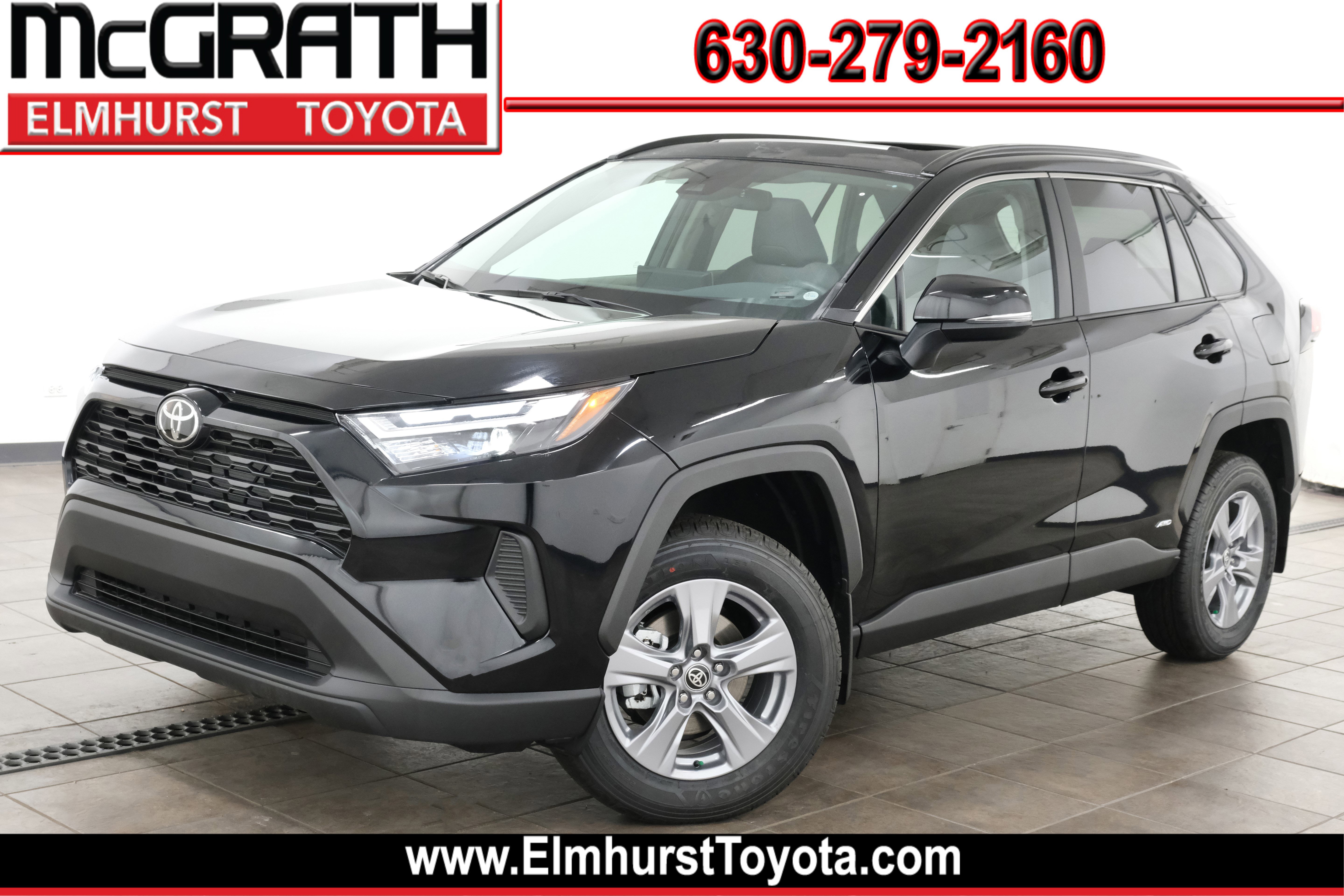 2025 Toyota RAV4 XLE's photo