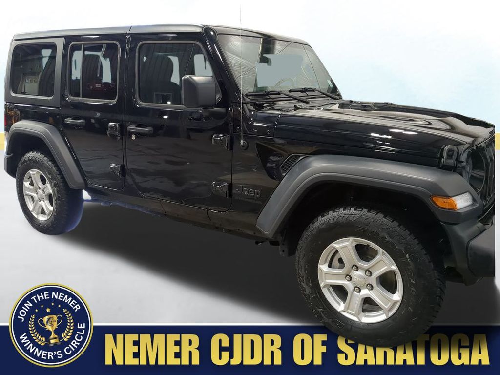 2023 Jeep Wrangler 4-Door Sport S's photo