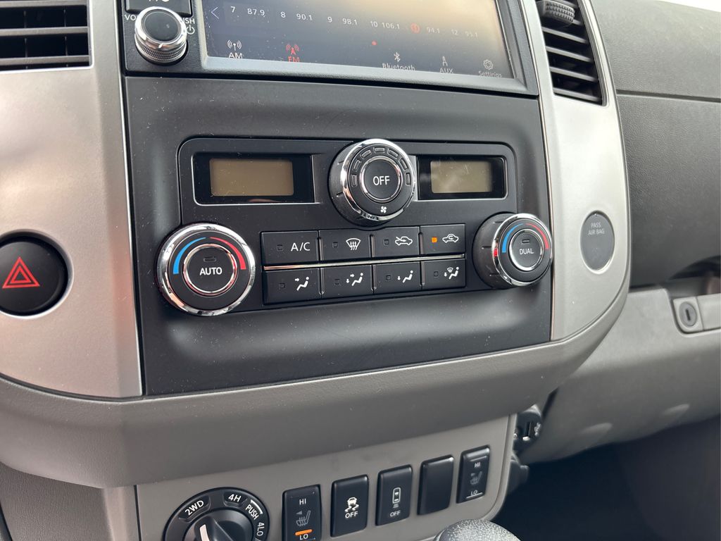 2020 Nissan Frontier SV photo 26