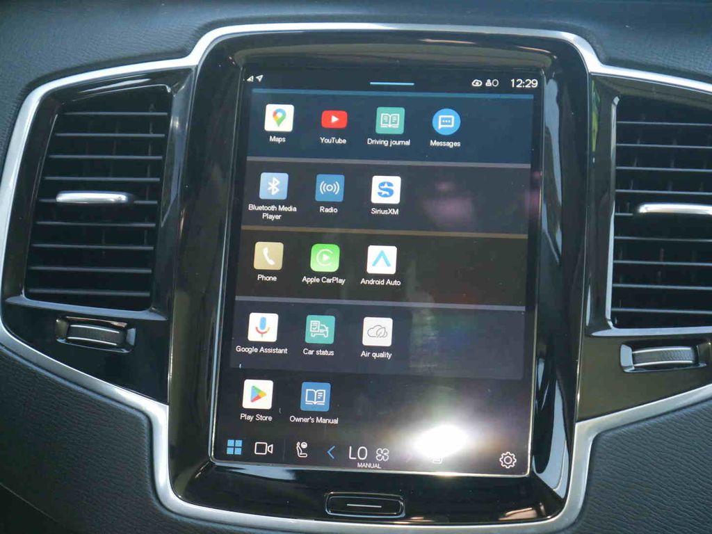 2024 Volvo XC90 Plus photo 4
