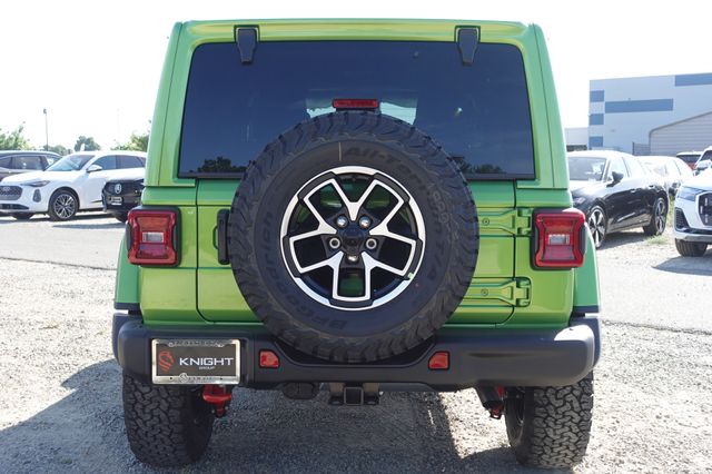 2025 Jeep Wrangler Rubicon photo 7