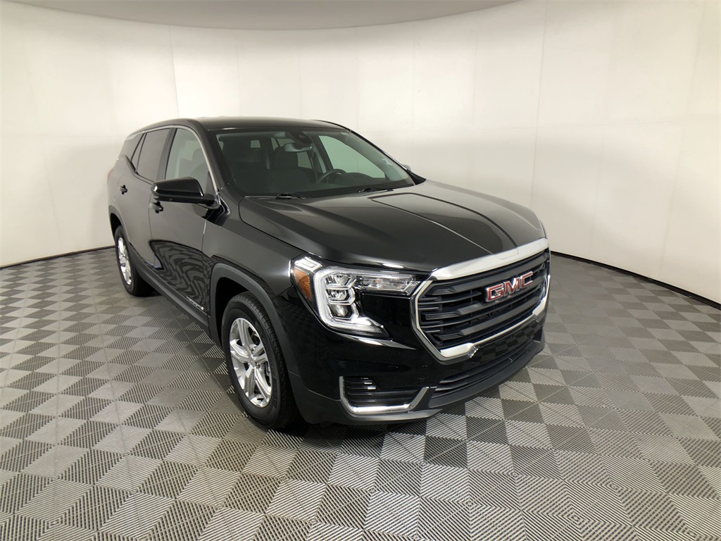 2024 Gmc Terrain SLE photo 3