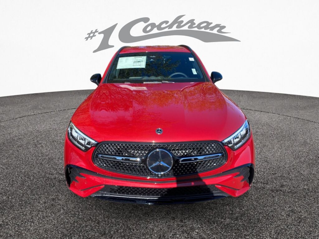 2025 Mercedes Benz GLC 300 4MATIC photo 2