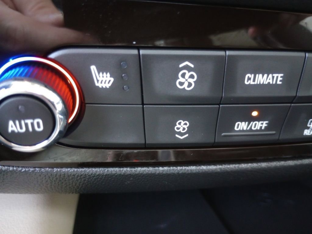 2023 Buick Enclave Essence photo 31