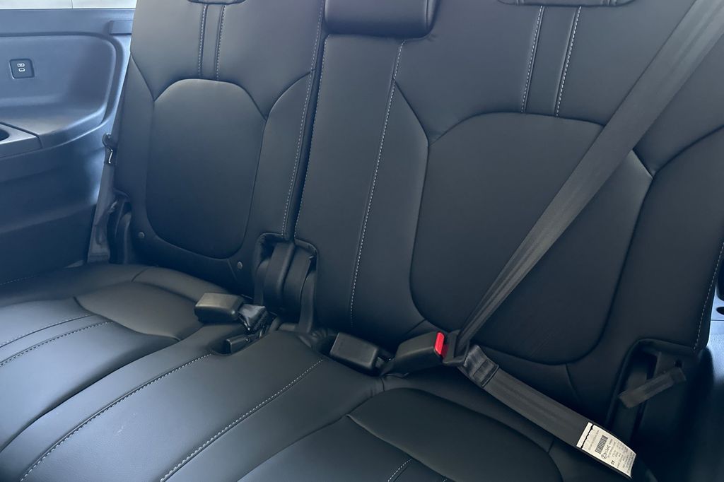 2025 Honda Pilot Elite photo 17