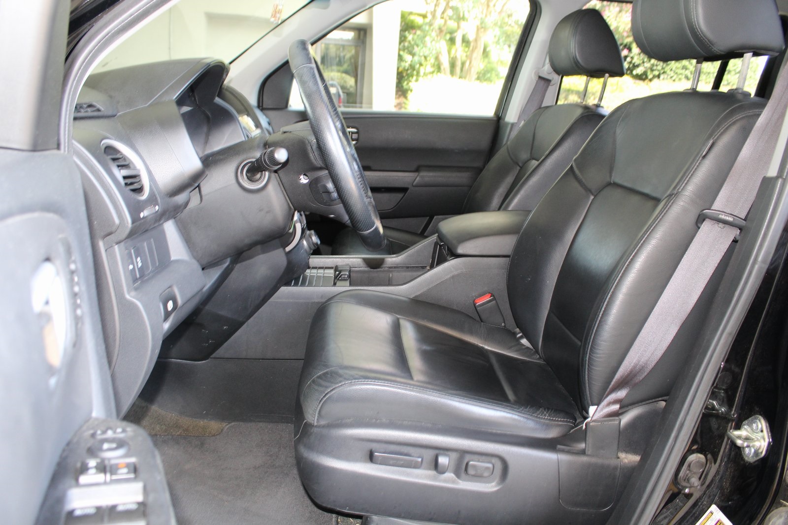 2015 Honda Pilot Touring photo 2