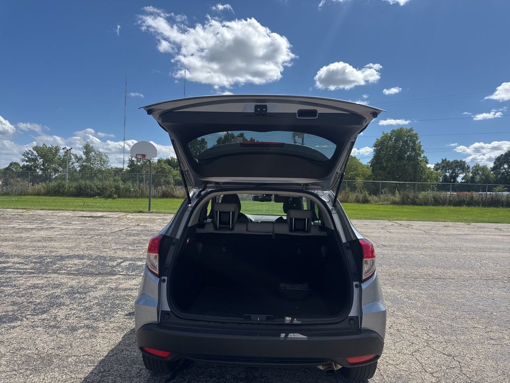 2022 Honda HR-V EX-L photo 9