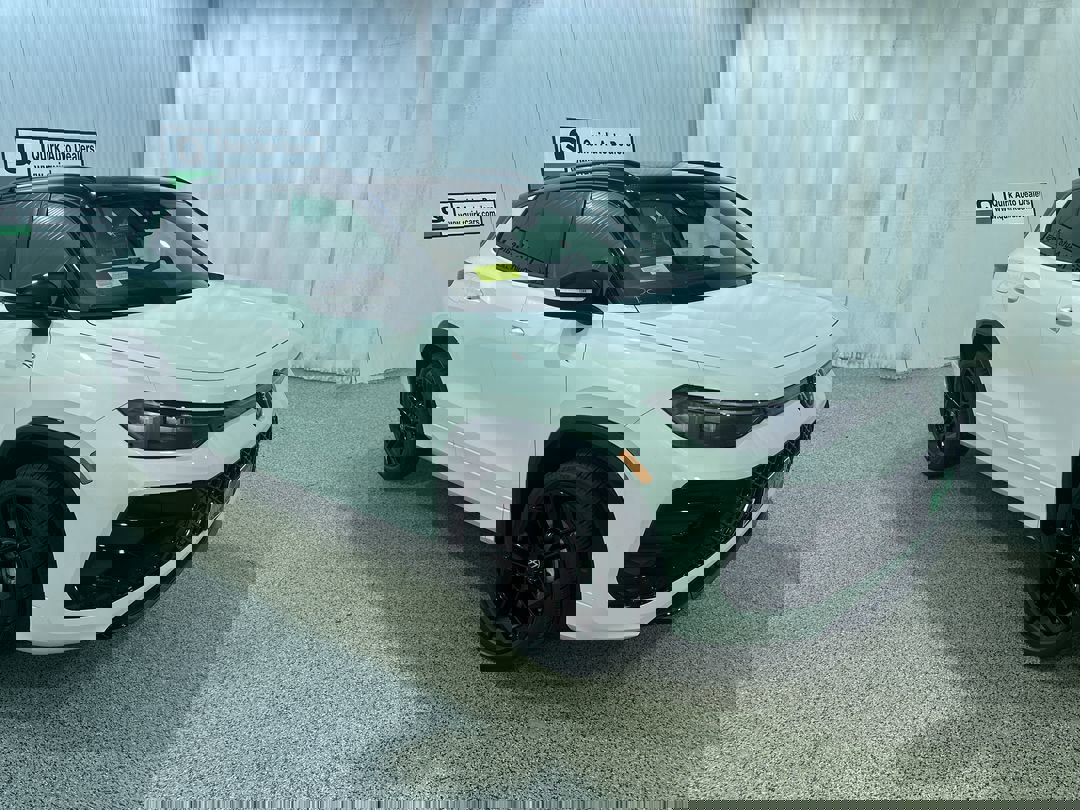 2026 Volkswagen Tiguan SE R-LINE BLACK's photo