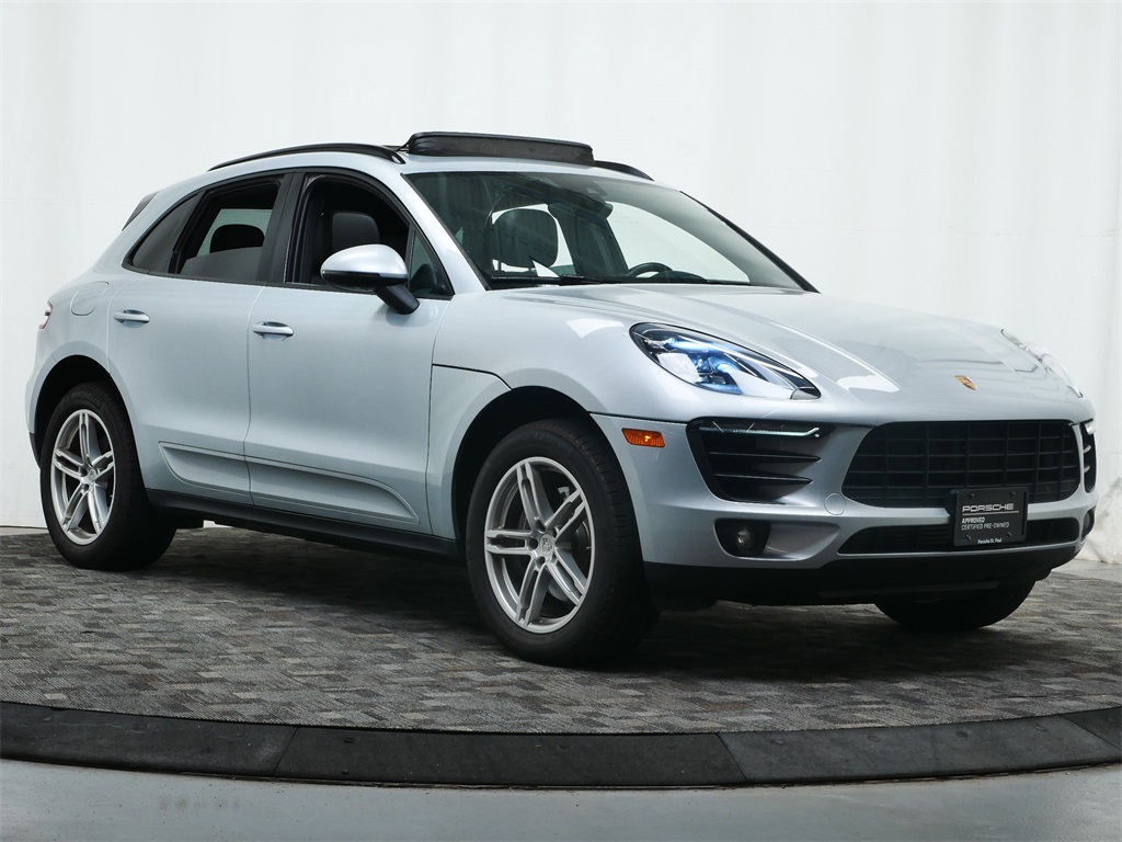 2018 Porsche Macan photo 9