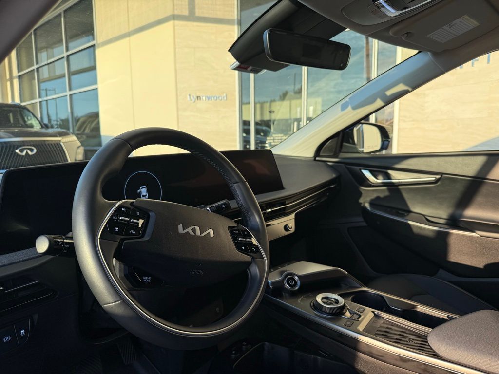 2024 Kia EV6 Light Wind photo 6
