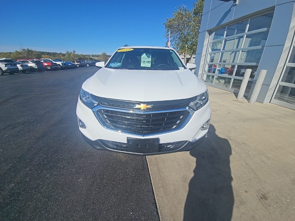 Used 2019 Chevrolet Equinox LT with VIN 3GNAXUEV4KS549960 for sale in Whitewater, WI