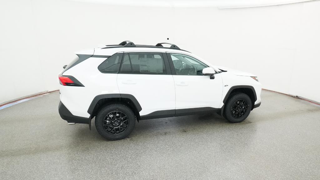 2025 Toyota RAV4 XLE photo 23